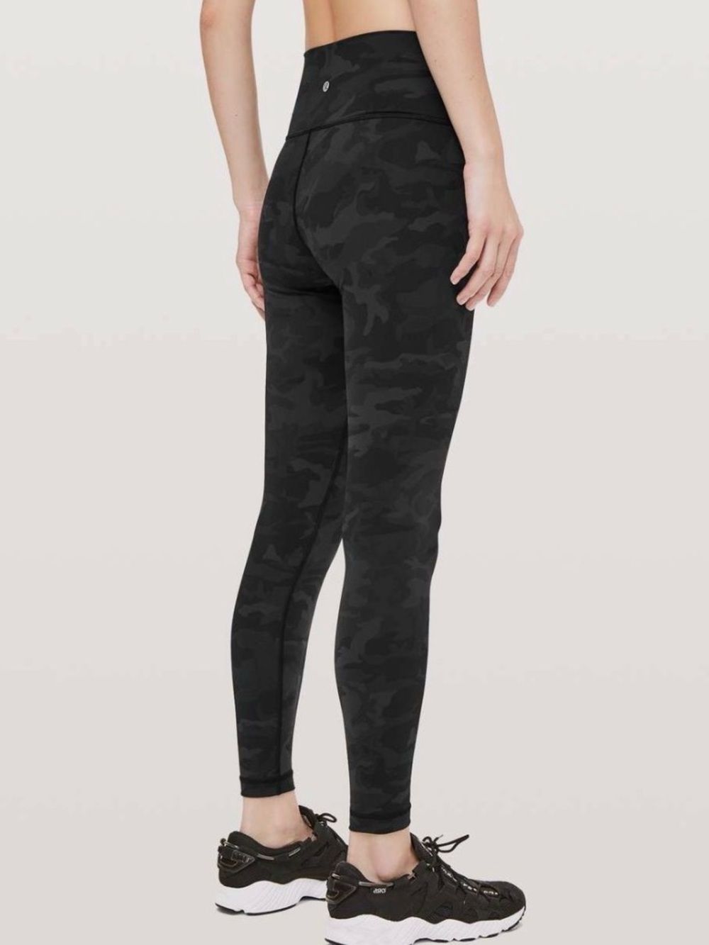 lululemon athletica wunder under high rise 25” camo pant